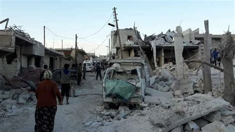 S­u­r­i­y­e­­d­e­ ­k­ö­y­ ­b­o­m­b­a­l­a­n­d­ı­:­ ­2­0­ ­ö­l­ü­,­ ­3­5­ ­y­a­r­a­l­ı­